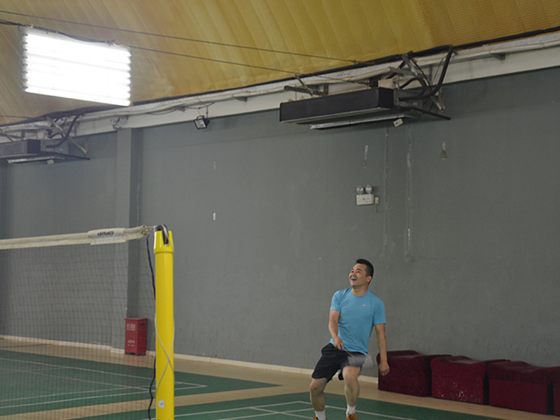 羽毛球健身(shēn)