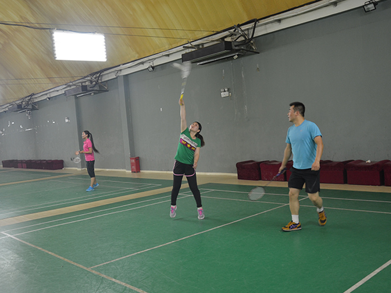 羽毛球健身(shēn)